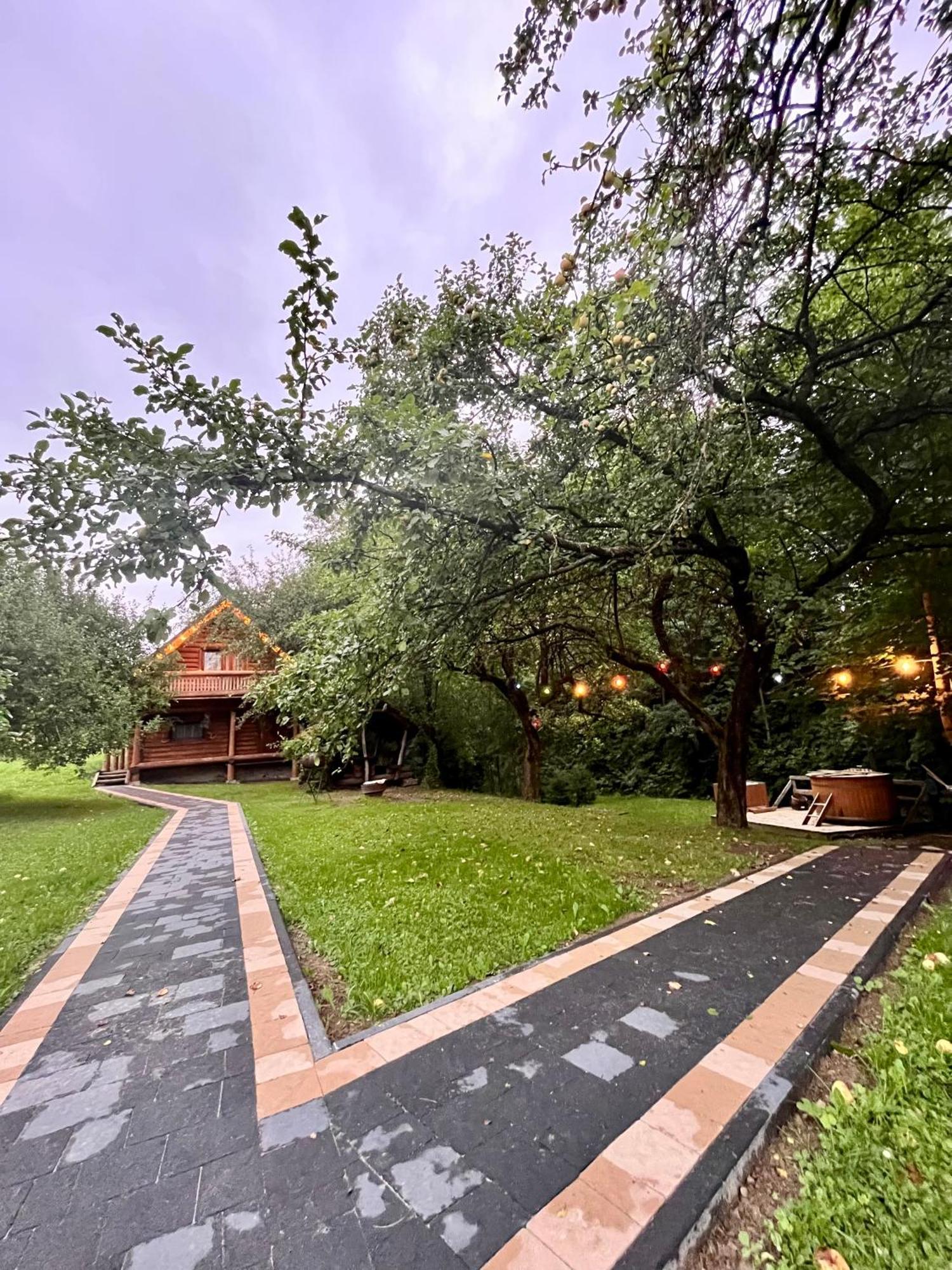 Тихий Куточок Villa Izki Bagian luar foto